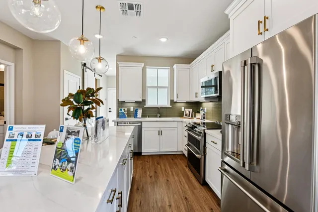 $589,990 | 6509 Jacinto Avenue, Sacramento, CA 95823