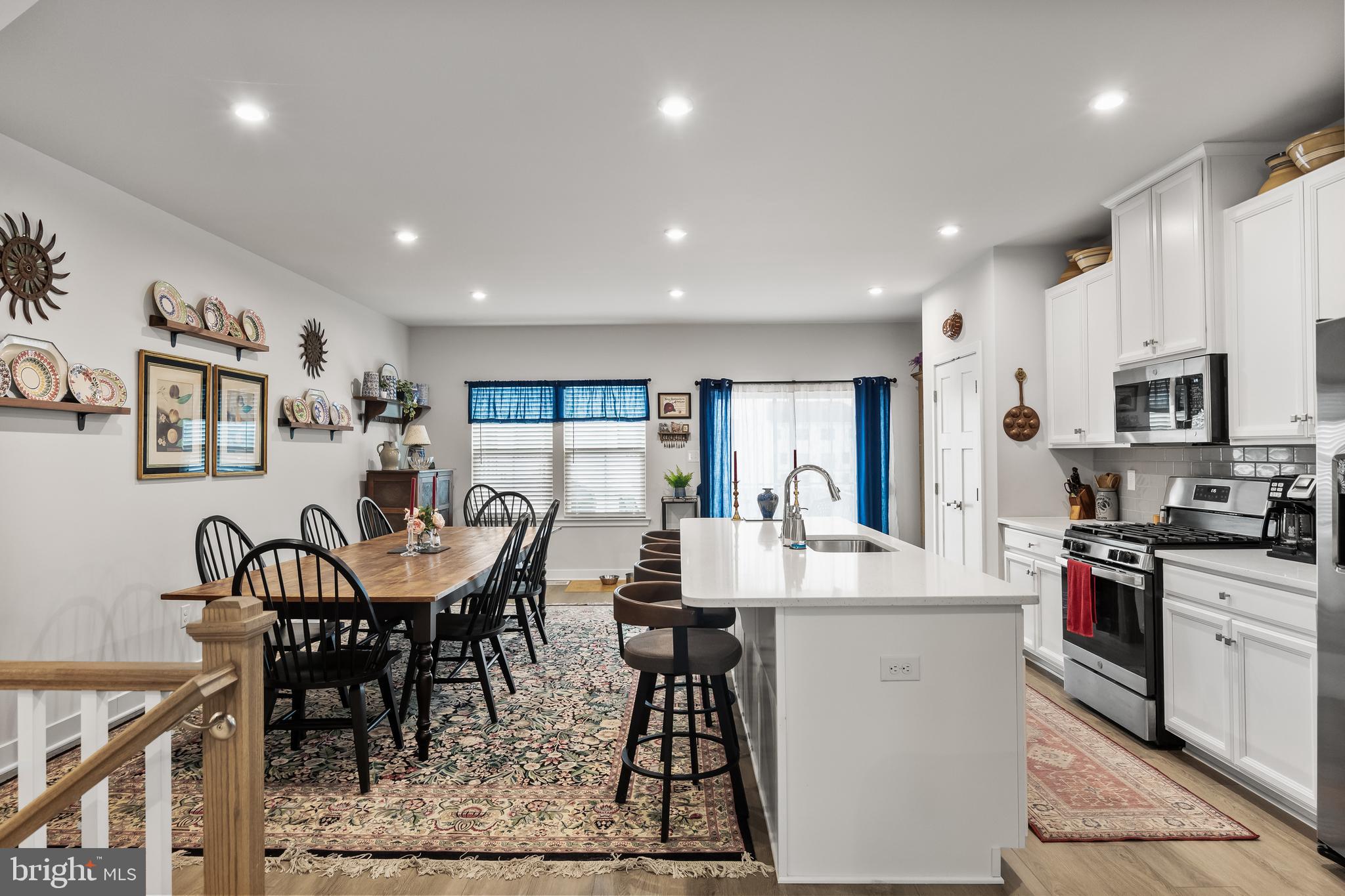 11 Cinnamon Lane Mount Laurel, NJ 08054 - Photo 7 of 17 a view of a dining room with furniture