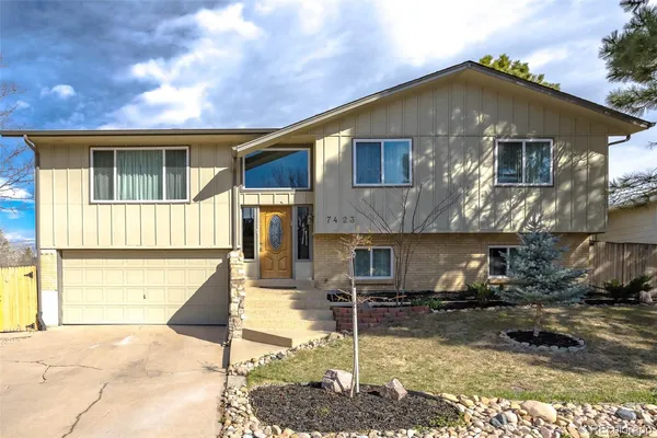 $824,900 | 7423 East Costilla Boulevard, Centennial, CO 80112