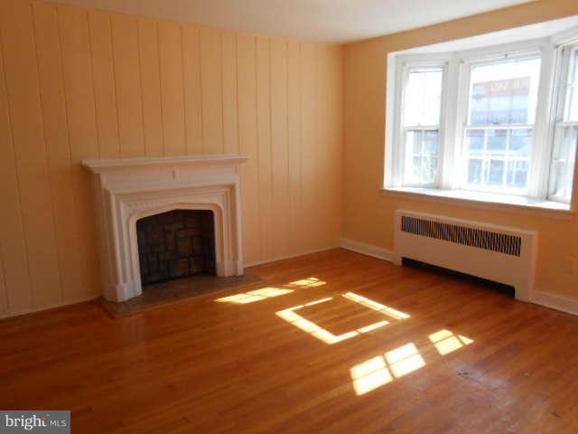 3914 Ednor Road Baltimore, MD 21218 - Photo 5 of 10 Living Room