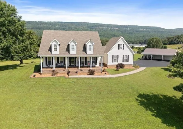 $975,000 | 115 Main Street, Pikeville, TN 37367