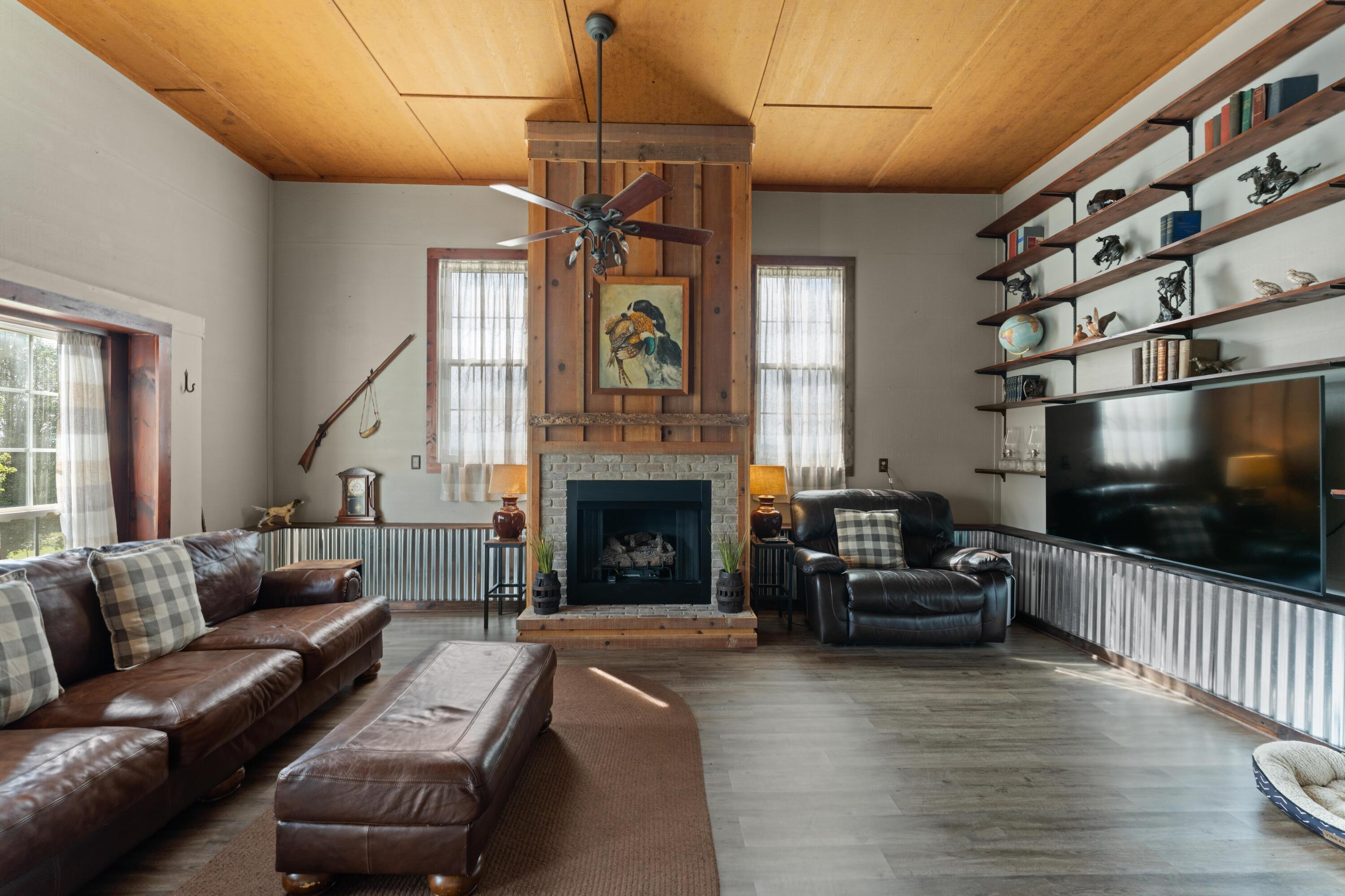 115 Main Street Pikeville, TN 37367 - Photo 29 of 76 DSC01428