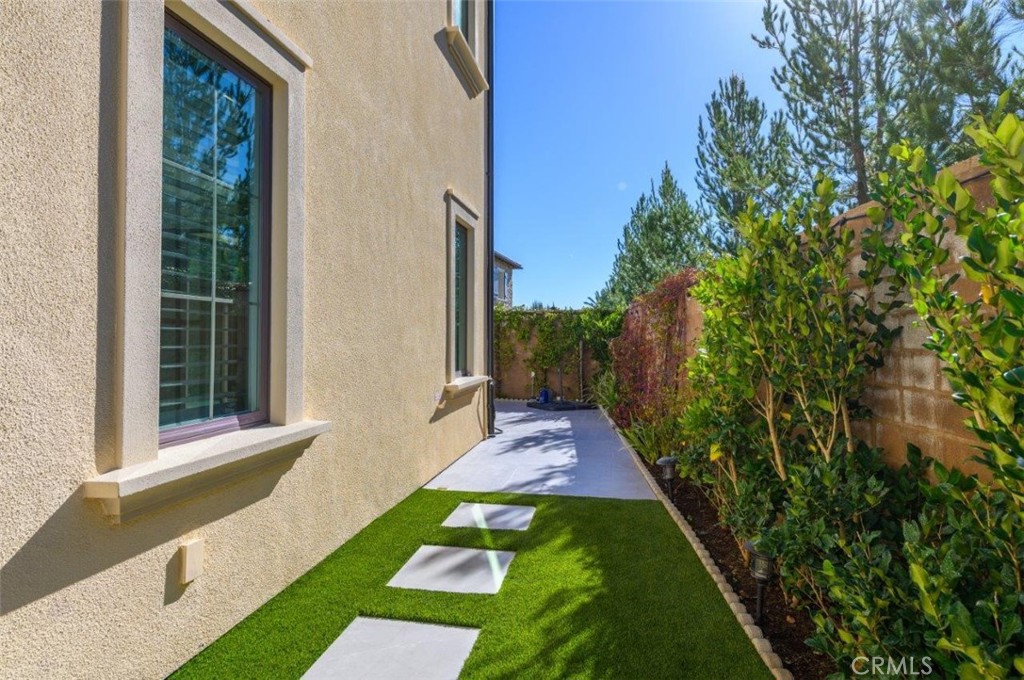 100 Rusina Irvine, CA 92602 - Photo 44 of 46 a view of a backyard with potted plants
