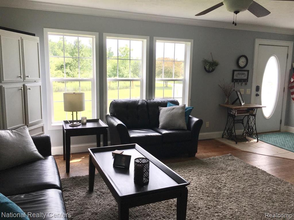 3564 Bowen Road Howell, MI 48855 - Photo 3 of 41 Gallery Image 3