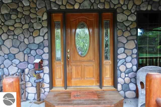 472 South Johnson Road Weidman, MI 48893 - Photo 11 of 38 1748491-10.JPG