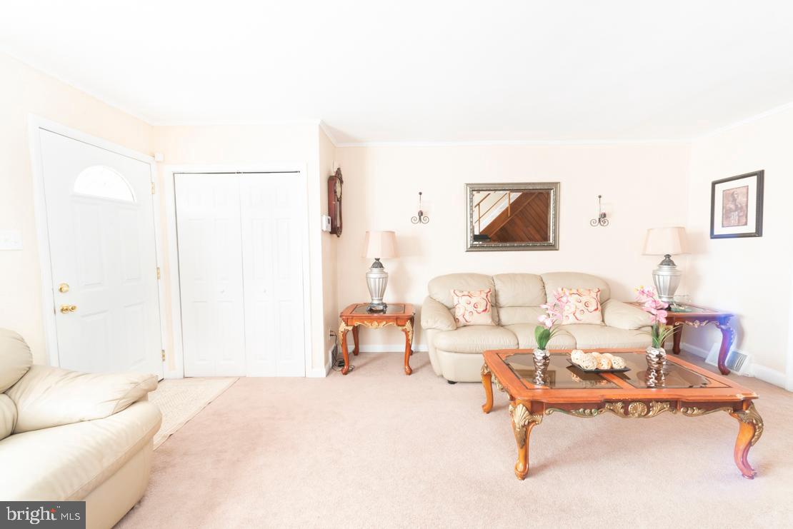 4519 Aberdale Road Philadelphia, PA 19136 - Photo 8 of 37 Gallery Image 8