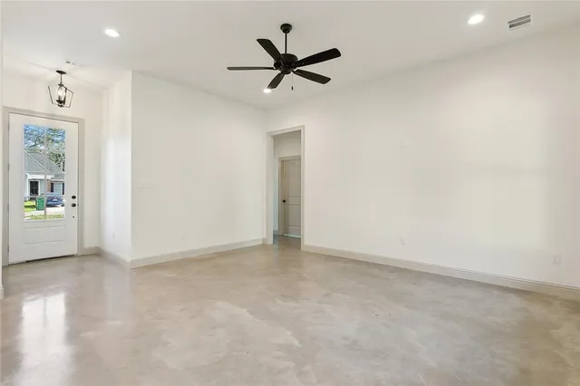 $2,000 | 2120 Robin Street, Slidell, LA 70460