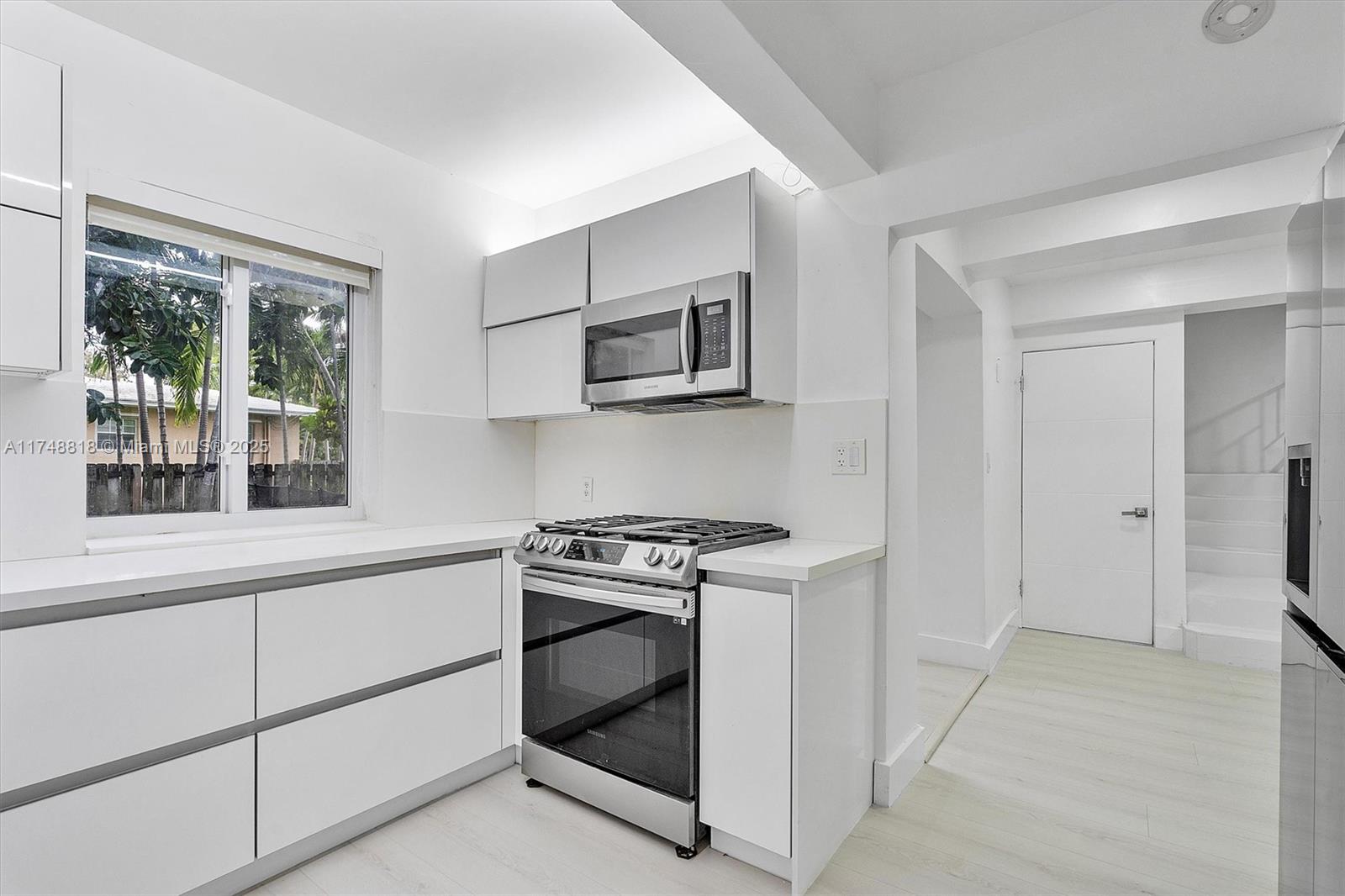 600 Surfside Boulevard Surfside, FL 33154 - Photo 24 of 62