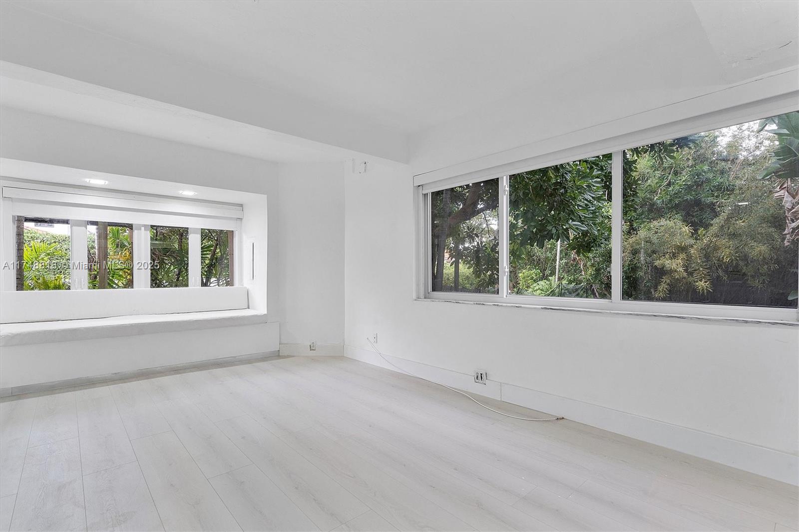 600 Surfside Boulevard Surfside, FL 33154 - Photo 32 of 62