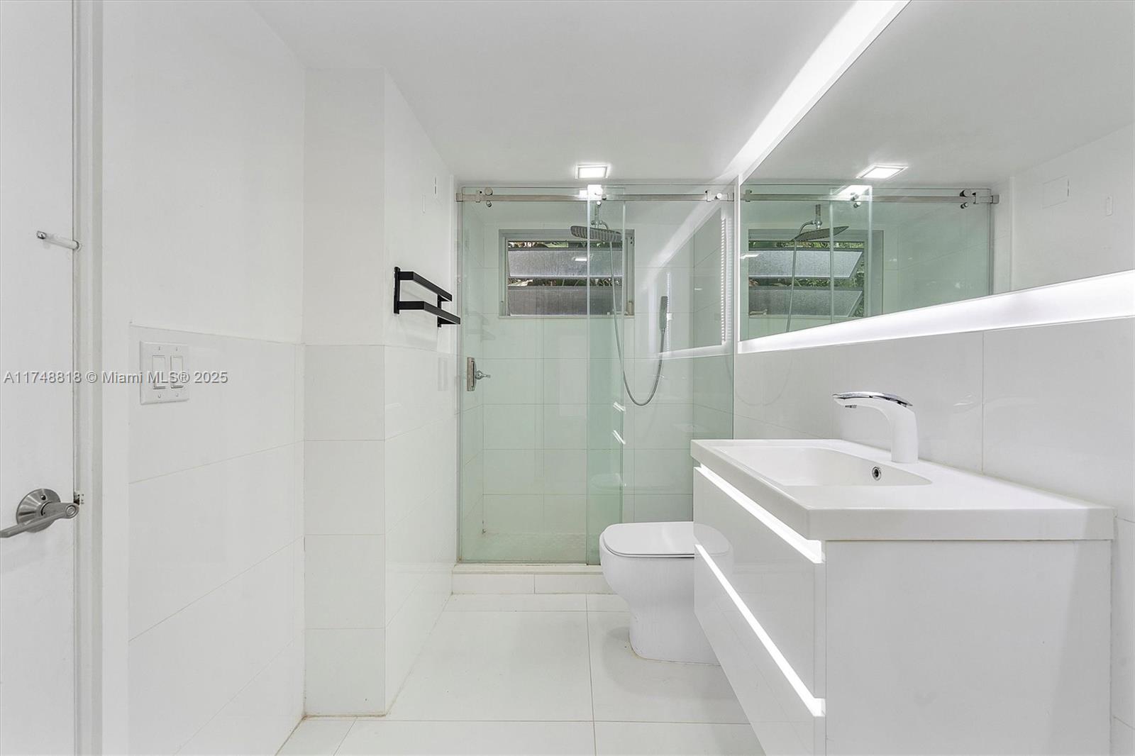 600 Surfside Boulevard Surfside, FL 33154 - Photo 35 of 62