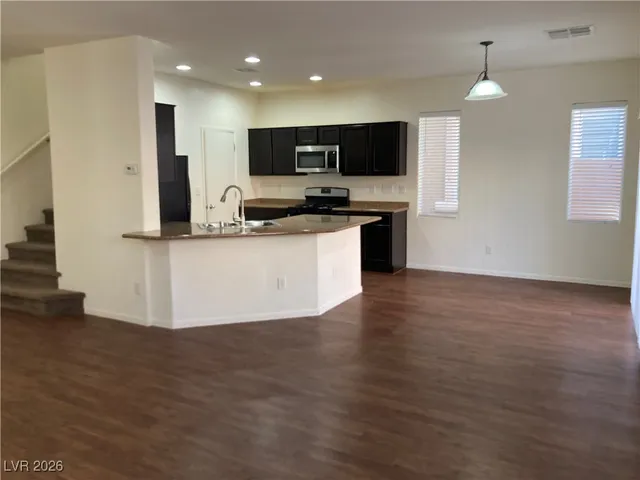 $2,200 | 9532 Knopfler Lane, Las Vegas, NV 89148