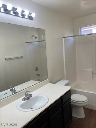 $2,100 | 9532 Knopfler Lane, Las Vegas, NV 89148