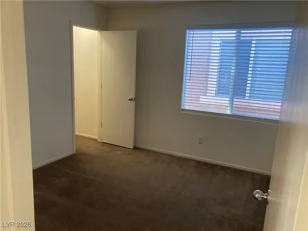 $2,100 | 9532 Knopfler Lane, Las Vegas, NV 89148