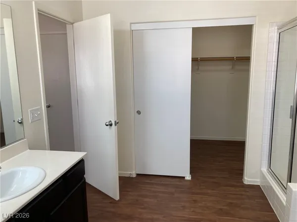 $2,100 | 9532 Knopfler Lane, Las Vegas, NV 89148