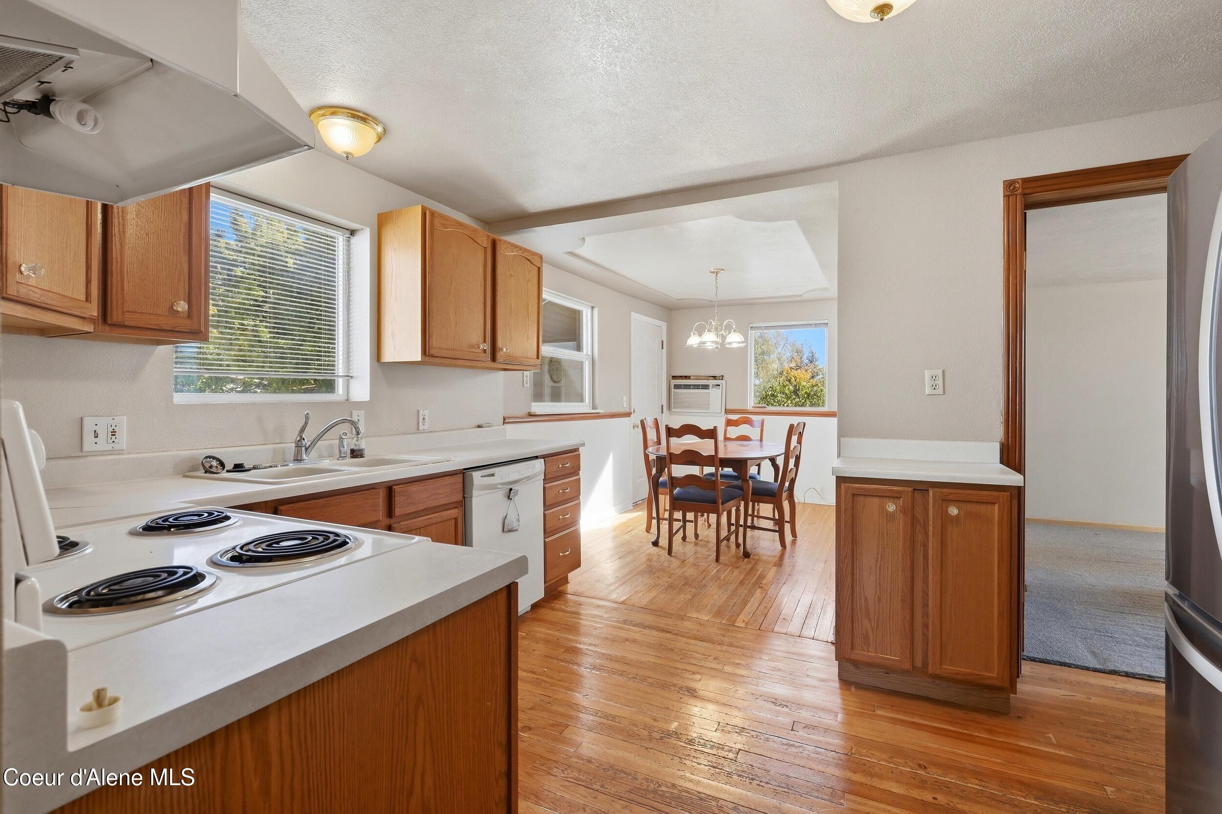 7666 Lewis Street Rathdrum, ID 83858 - Photo 6 of 58 img_1323