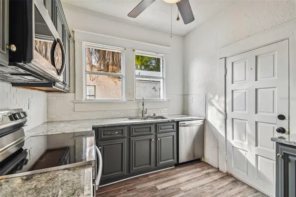 $3,900 | 1913 West Lemon Street, Tampa, FL 33606