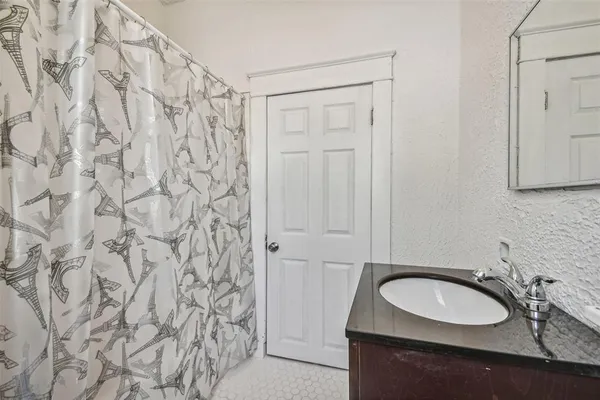 $3,900 | 1913 West Lemon Street, Tampa, FL 33606