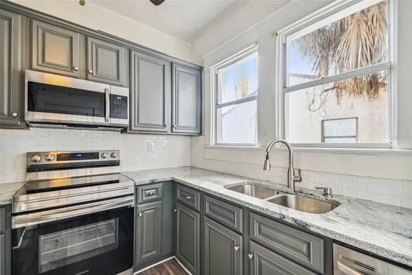 $3,900 | 1913 West Lemon Street, Tampa, FL 33606