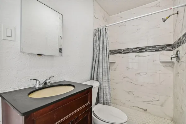 $3,900 | 1913 West Lemon Street, Tampa, FL 33606