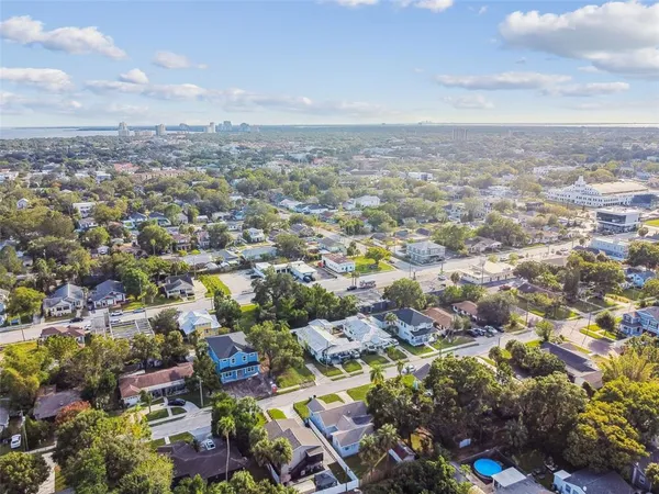 $3,900 | 1913 West Lemon Street, Tampa, FL 33606