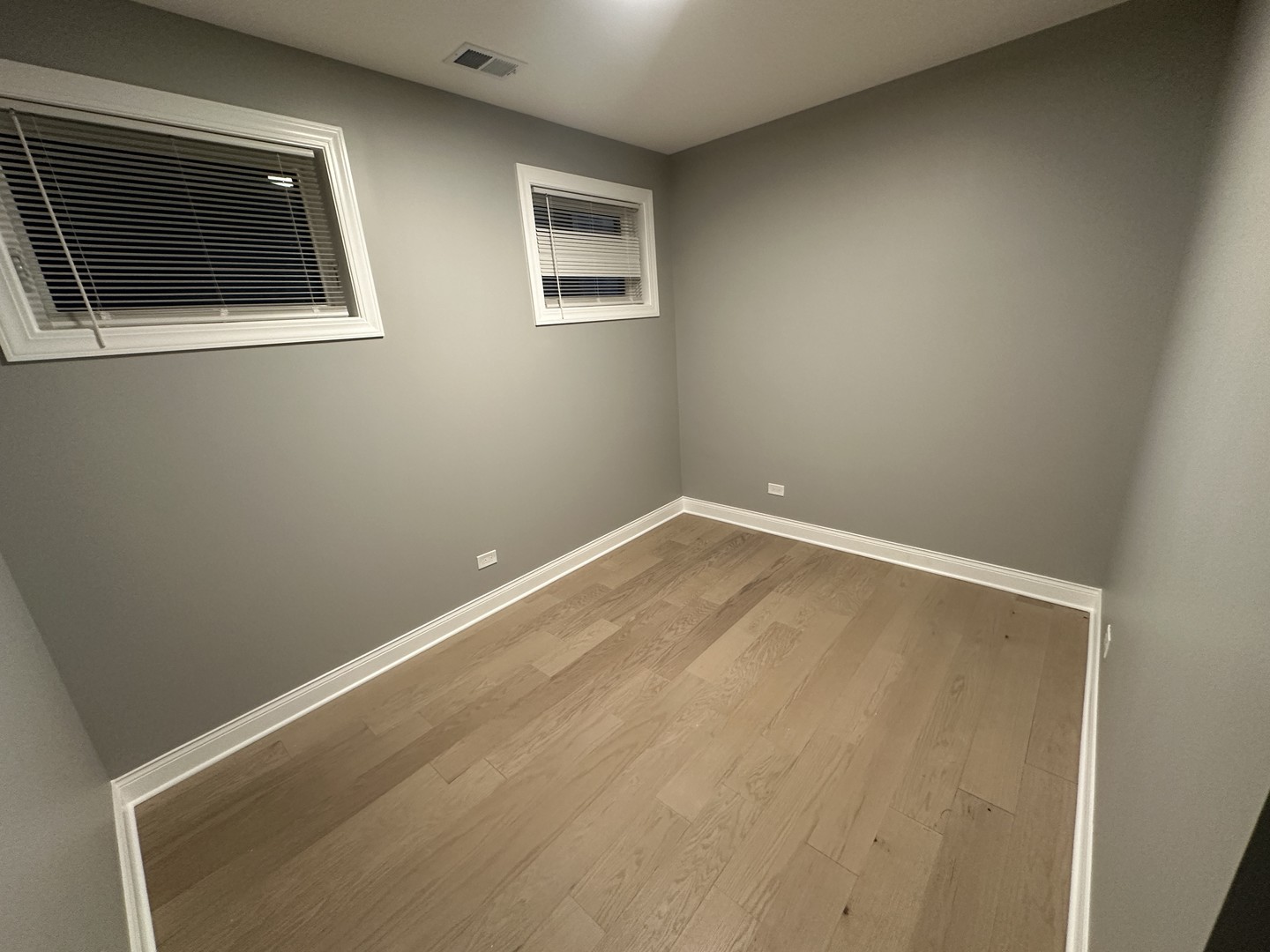 4950 South Michigan Avenue, Unit 2 Chicago, IL 60615 - Photo 10 of 13 a view of an empty room