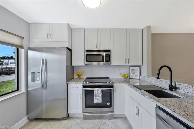$325,000 | 1211 Rosemary Court, Unit C104, Naples, FL 34103