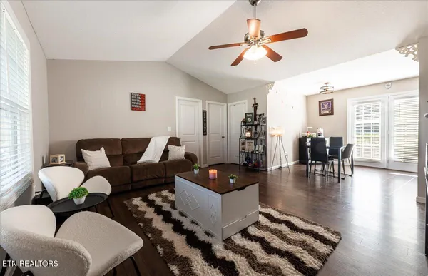 $285,000 | 137 Raccoon Valley Road, Maynardville, TN 37807