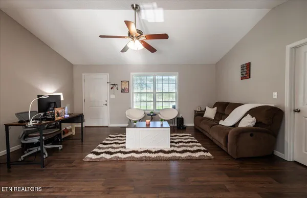 $285,000 | 137 Raccoon Valley Road, Maynardville, TN 37807