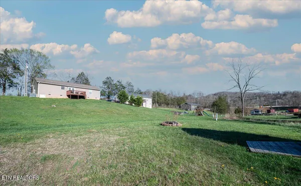 $285,000 | 137 Raccoon Valley Road, Maynardville, TN 37807