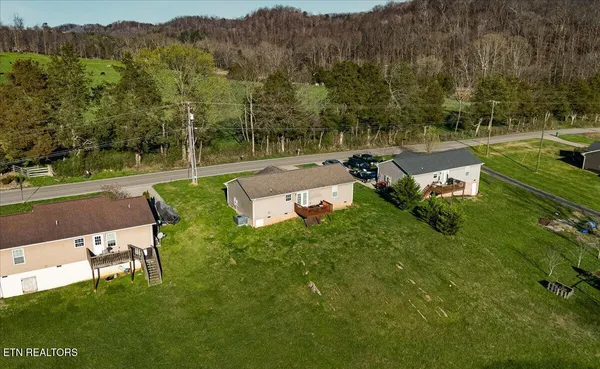 $285,000 | 137 Raccoon Valley Road, Maynardville, TN 37807