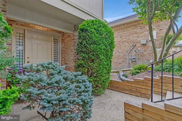 a view of a livingroom with furniture and hardwood floor