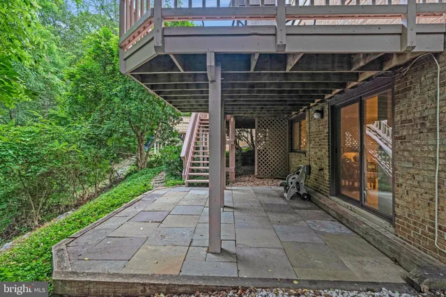 $945,000 | 3800 Hemlock Way, Fairfax, VA 22030