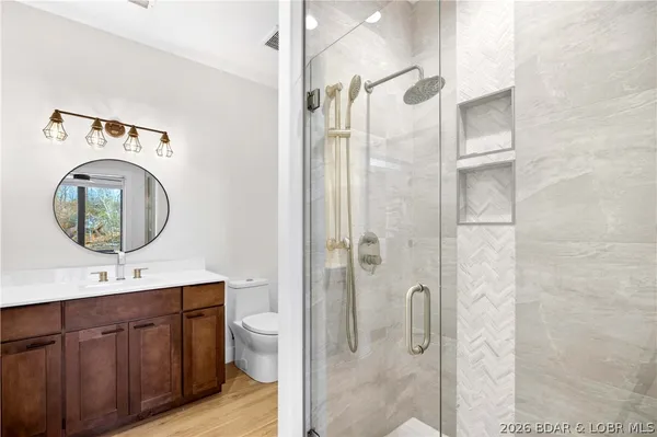 $1,869,000 | 425 Waterside Drive, Camdenton, MO 65020