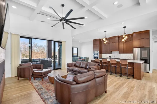 $1,869,000 | 425 Waterside Drive, Camdenton, MO 65020