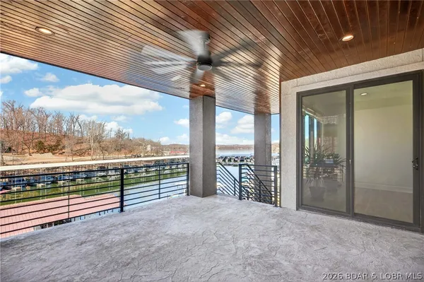 $1,869,000 | 425 Waterside Drive, Camdenton, MO 65020