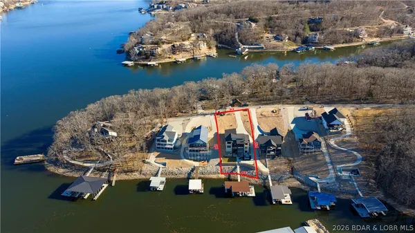 $1,869,000 | 425 Waterside Drive, Camdenton, MO 65020