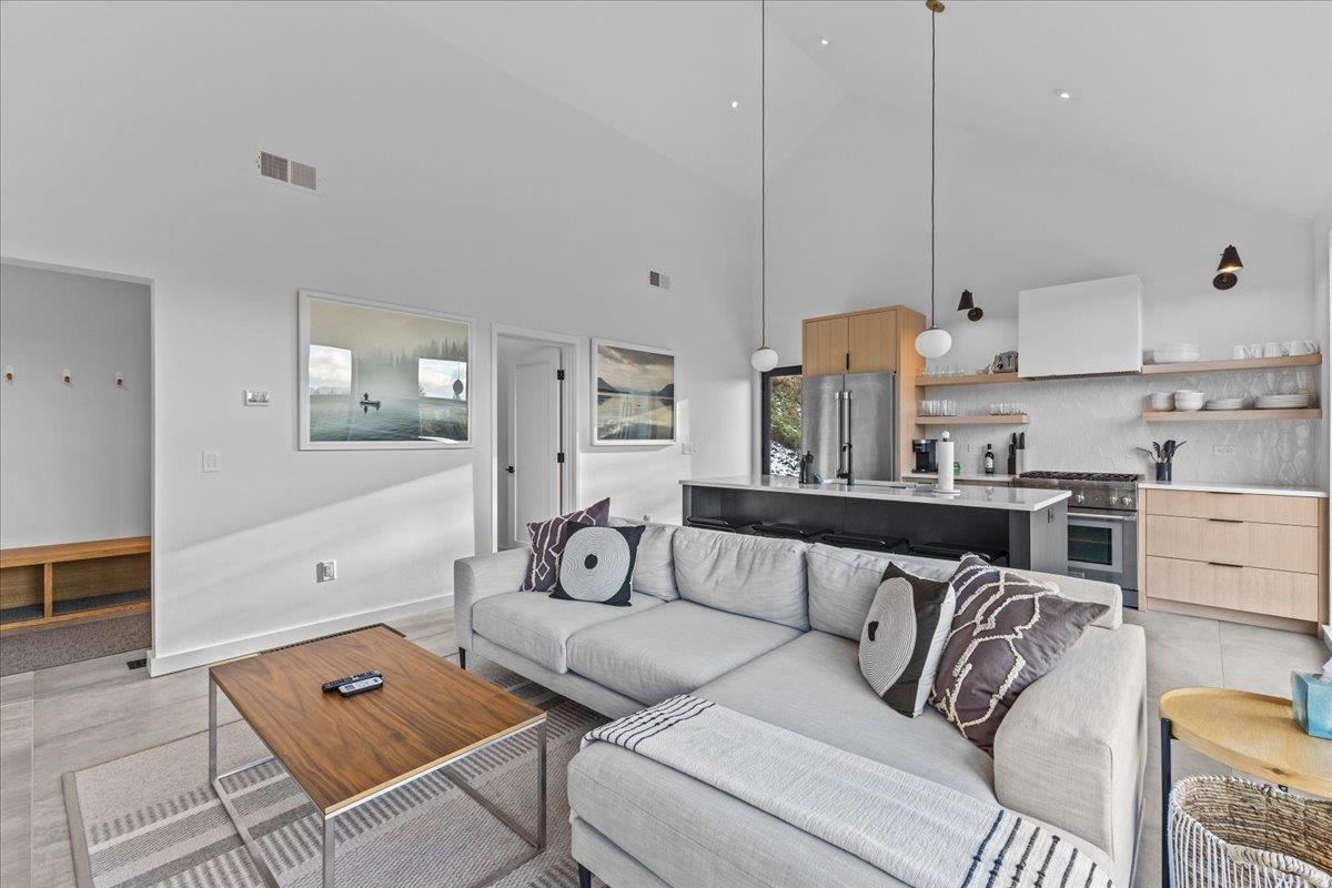 129 Eloise Lane, Unit B Stowe, VT 05672 - Photo 11 of 42