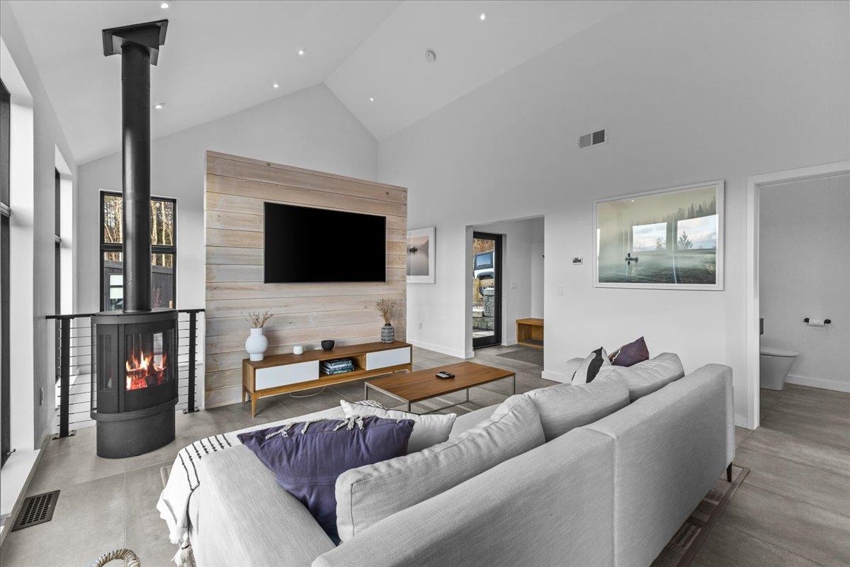 129 Eloise Lane, Unit B Stowe, VT 05672 - Photo 21 of 42