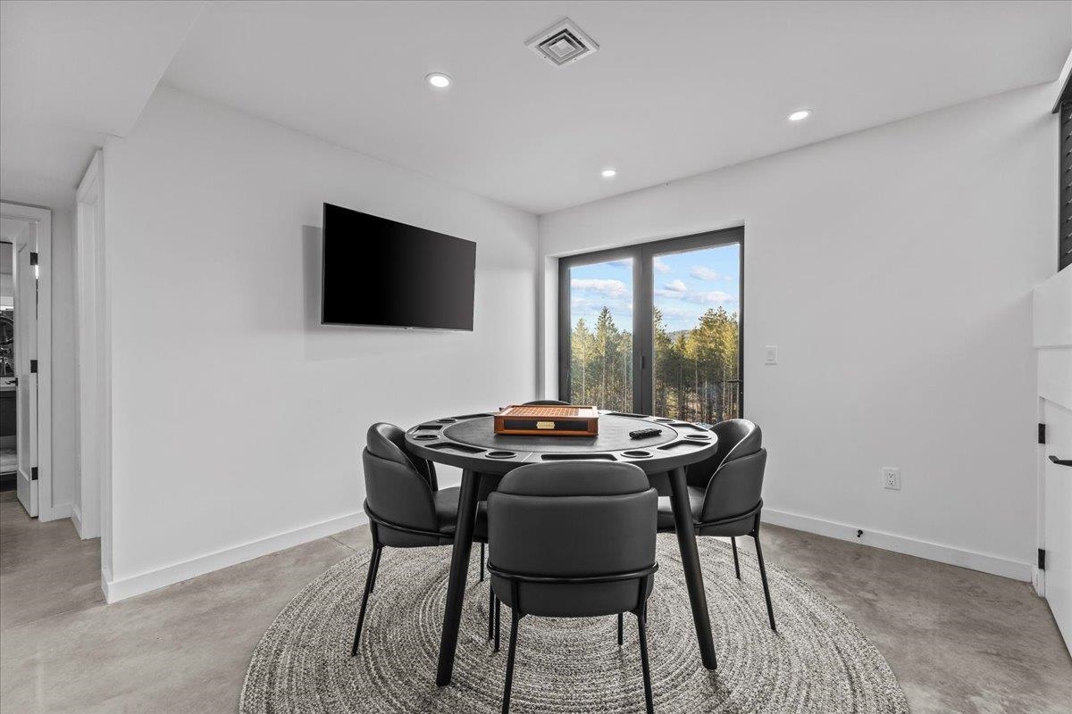 129 Eloise Lane, Unit B Stowe, VT 05672 - Photo 26 of 42