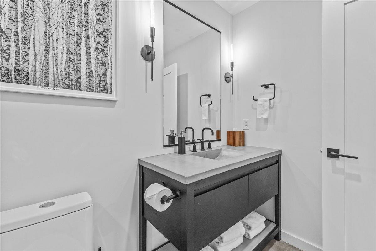 129 Eloise Lane, Unit B Stowe, VT 05672 - Photo 29 of 42