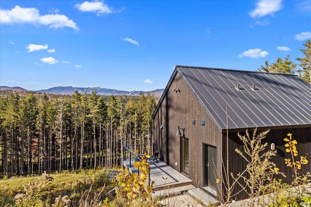 129 Eloise Lane, Unit B Stowe, VT 05672 - Photo 3 of 42