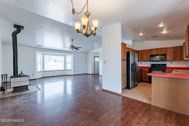 $700,000 | 12935 Glen Drive, Flagstaff, AZ 86004