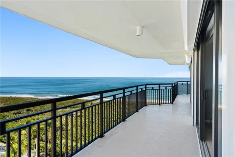 $798,000 | 2800 North Hwy A1A, Unit PH01, Hutchinson Island, FL 34949