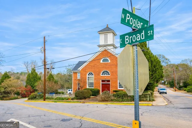 $385,000 | 1295 East Broad Street, Athens, GA 30601