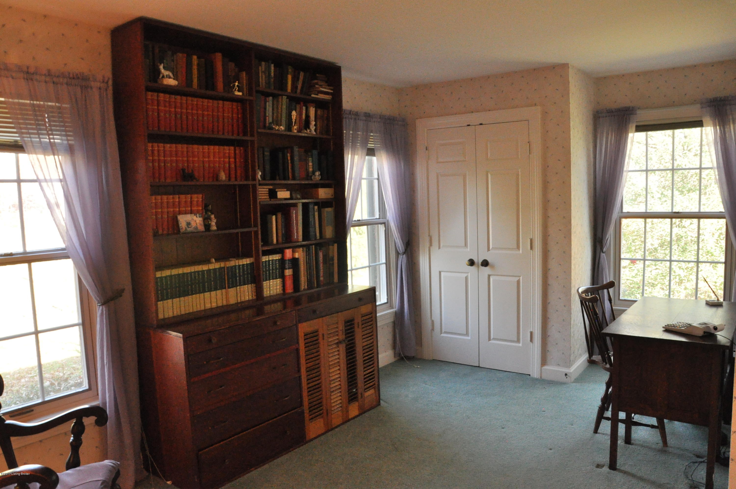 2640 Dundee Road Louisville, KY 40205 - Photo 32 of 46 1st floor master