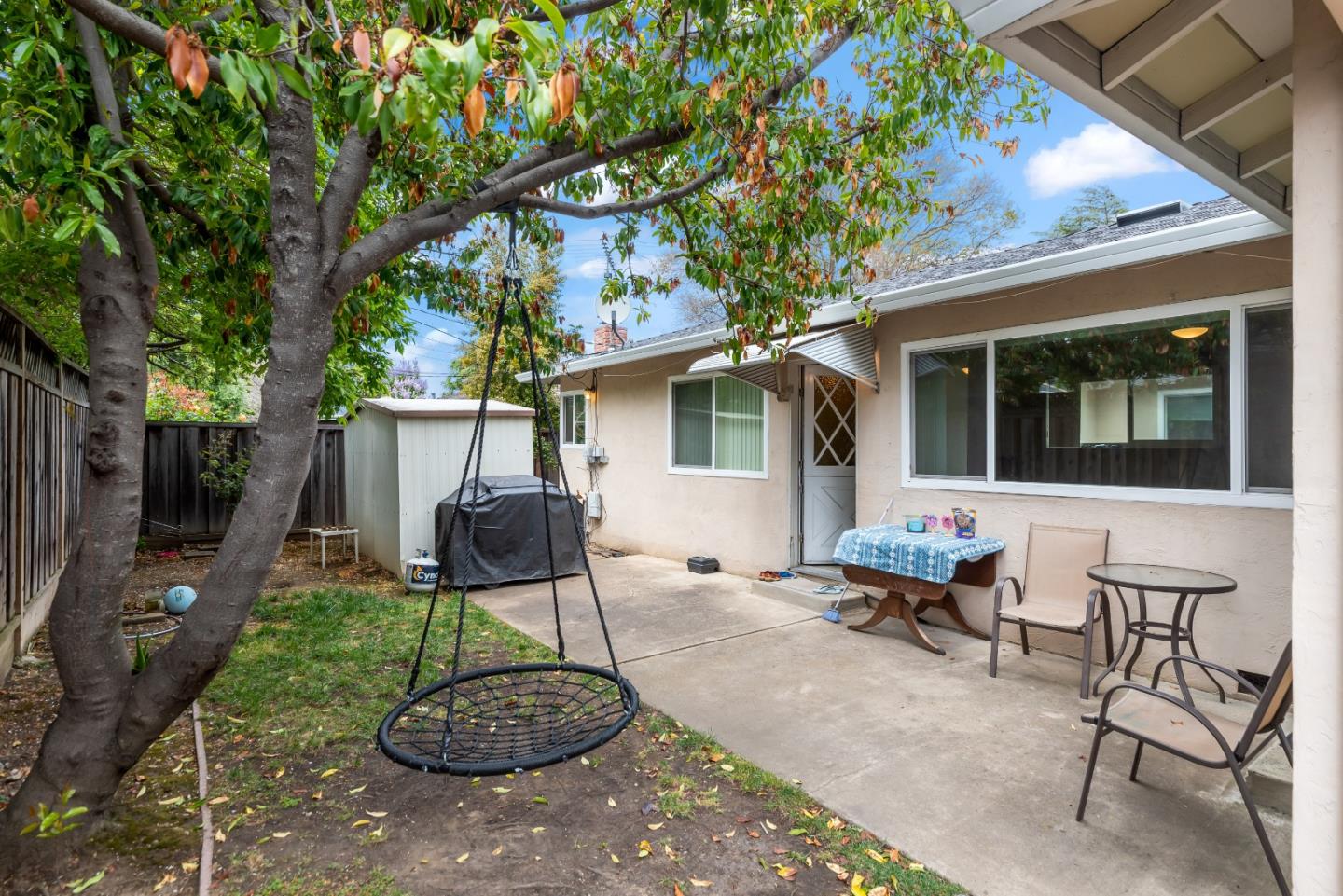 1010 Williams Way Mountain View, CA 94040 - Photo 15 of 26 a backyard of a house with seating space