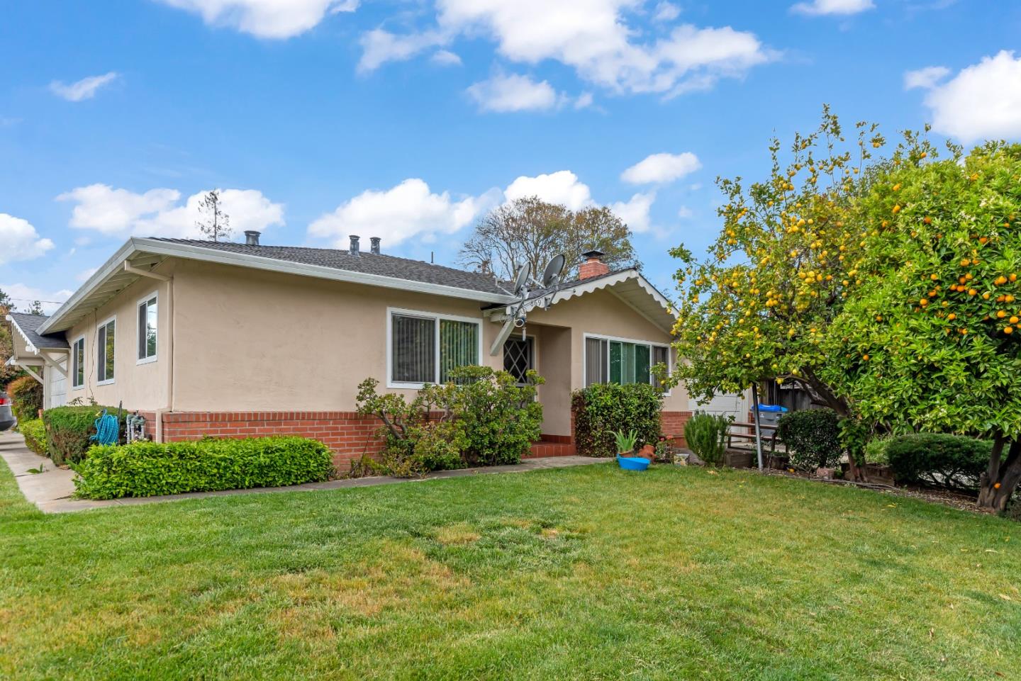 1010 Williams Way Mountain View, CA 94040 - Photo 17 of 26 a front view of house with yard and green space