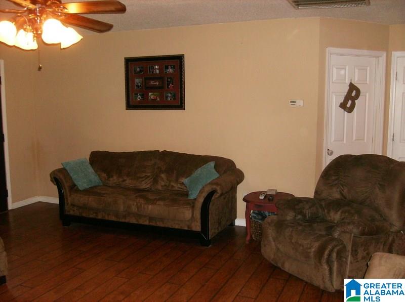 1900 County Road 253 Clanton, AL 35046 - Photo 4 of 48