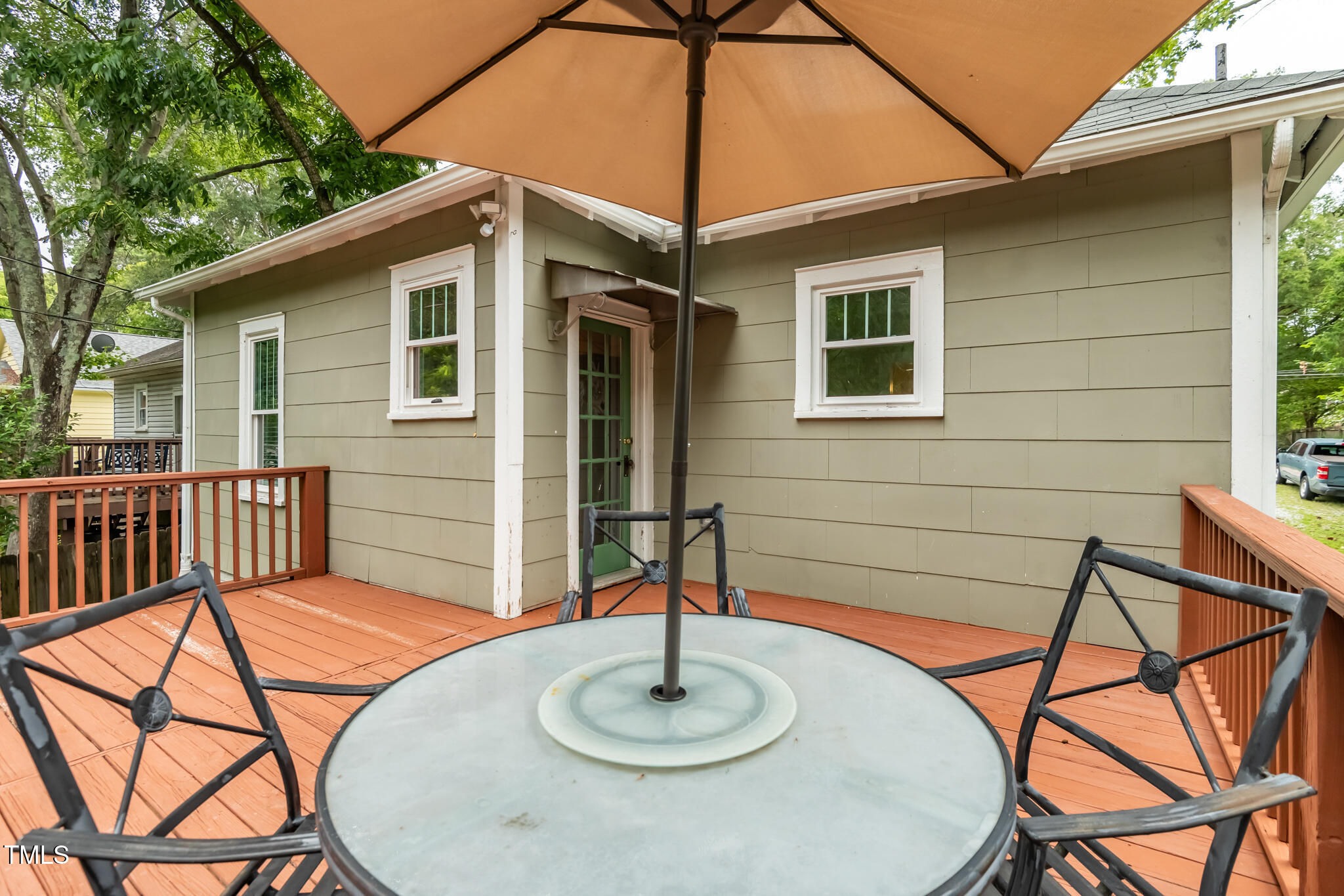2909 Chapel Hill Road Durham, NC 27707 - Photo 28 of 39 Freshly restained