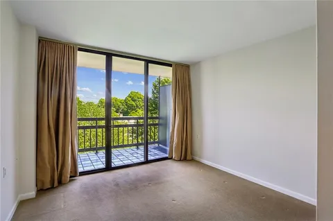 $325,000 | 1130 Piedmont Avenue Northeast, Unit 910, Atlanta, GA 30309